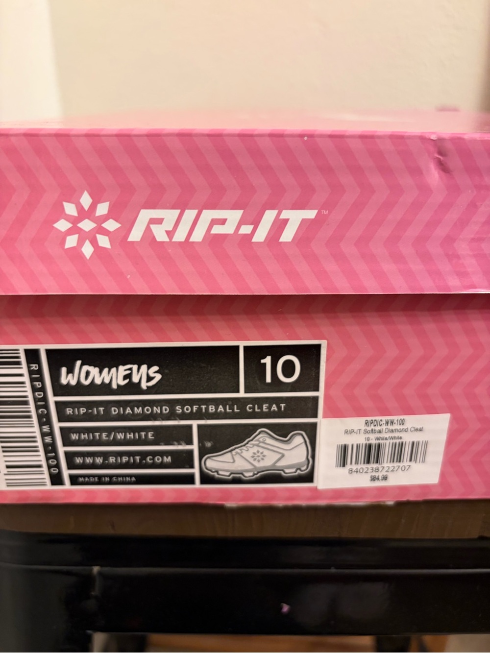 RIP-IT Women's White Diamond Softball Cleats Molded, Size 10 New in Box